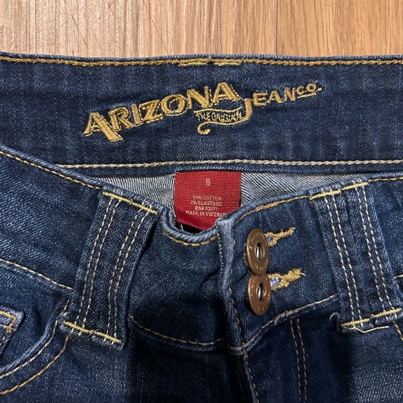 Arizona Jean Company Women’s Deep Indigo Cropped Jeans – Classic Denim Crop Pant - Picture 2 of 4